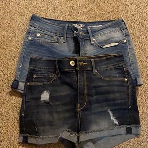 2 Pairs Denizen From Levi Shorts 7 W 28 